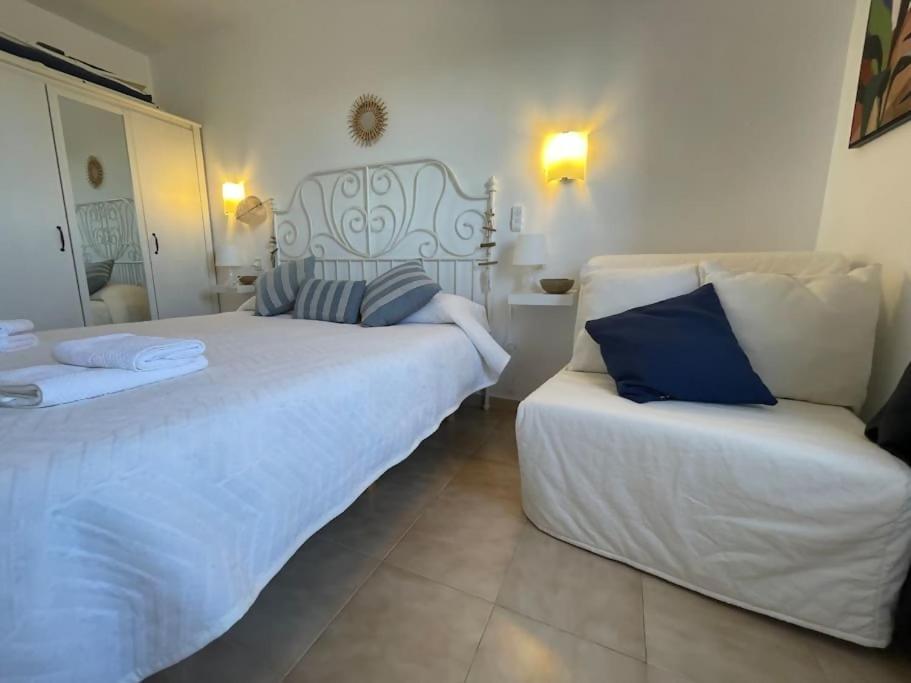 Algaiarens Apto Con Piscina Y Junto A La Playa Cala'N Blanes  Exterior foto