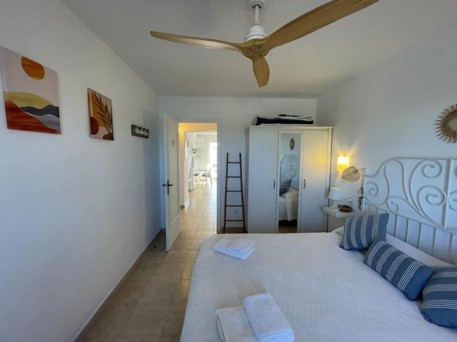 Algaiarens Apto Con Piscina Y Junto A La Playa Cala'N Blanes  Exterior foto